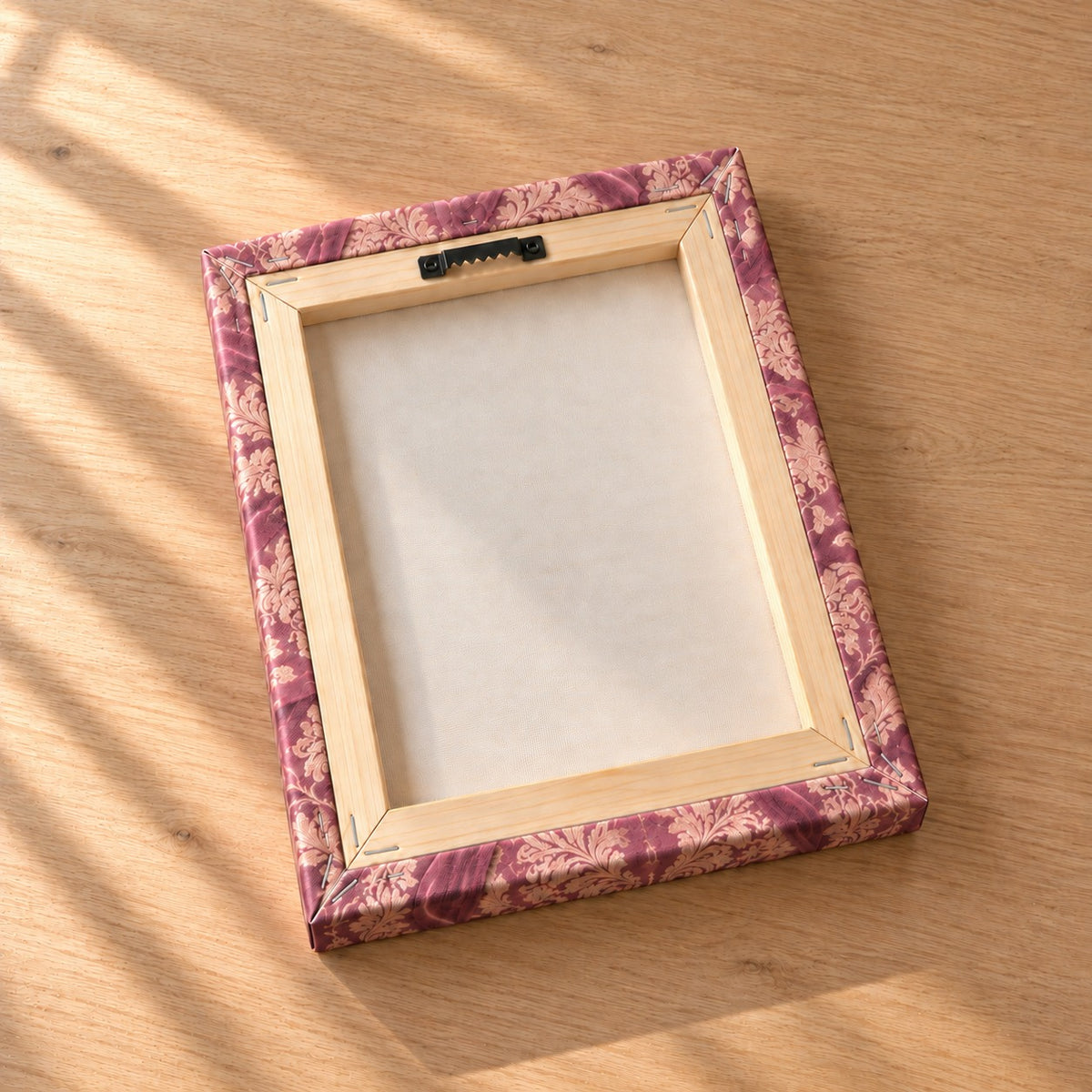 Royal Queen cat portrait canvas, 1 cat, Unframed, back of the canvas with wood stretcher bars and hanging brackets
